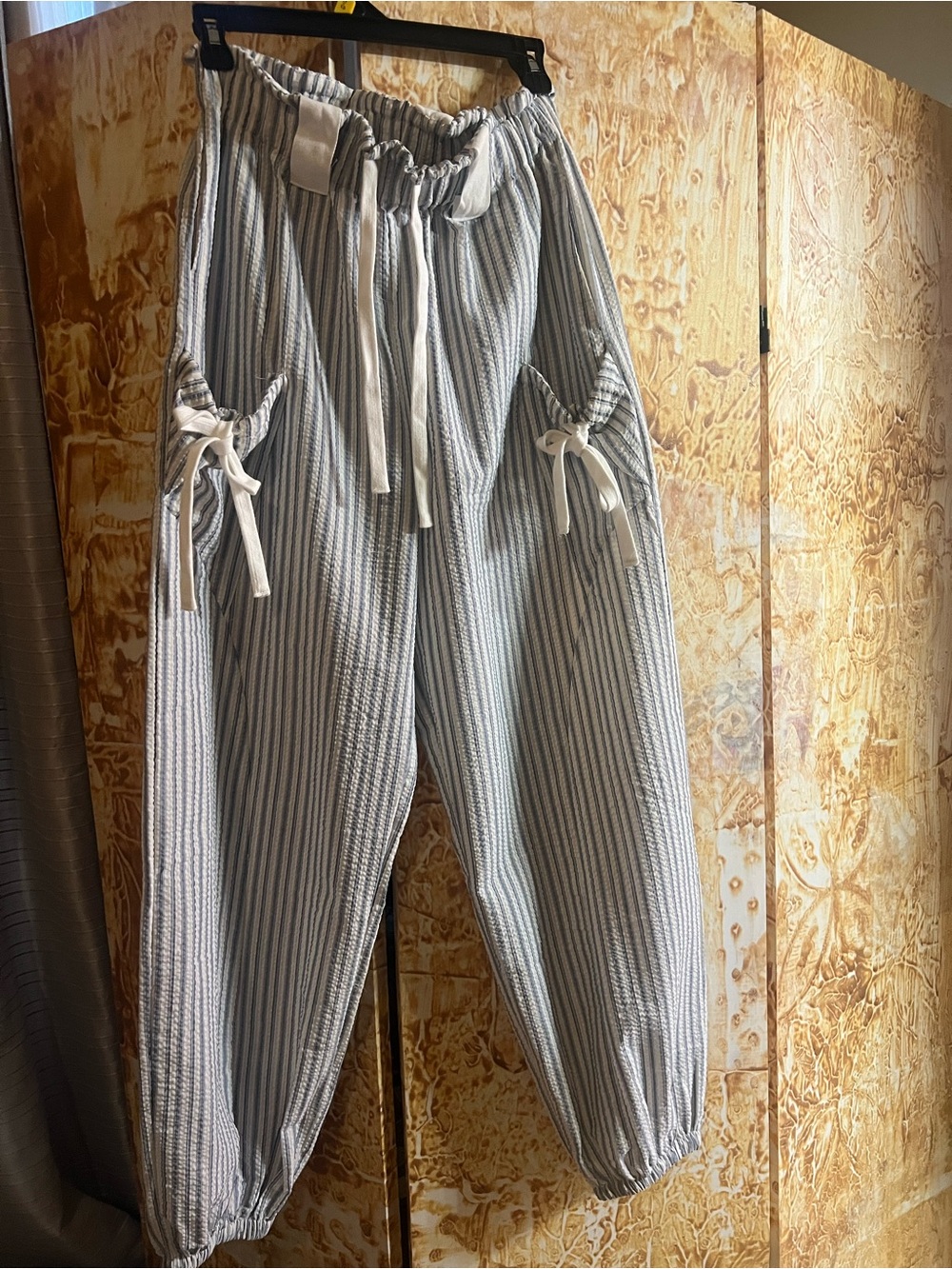 New In Striped Light Blue Drawstring Women’s Joggers/ankle pants